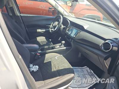 2021 Nissan Kicks SV - zdjęcie 8 z 37 - miniatura