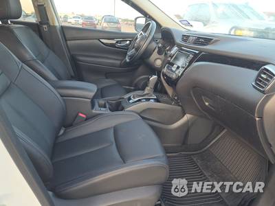 2022 Nissan Rogue Sport SL - zdjęcie 8 z 21 - miniatura