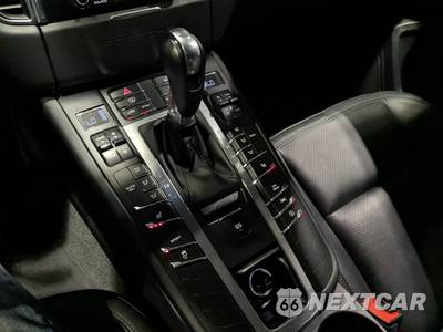 2017 Porsche Macan - zdjęcie 36 z 60 - miniatura