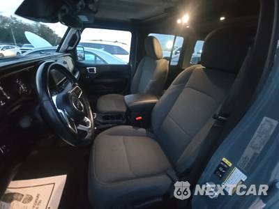 2026 Jeep Wrangler 4 Door Sahara - zdjęcie 7 z 19 - miniatura