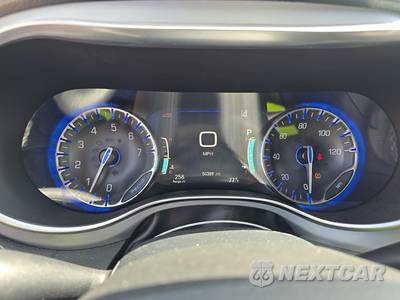 2025 Chrysler Pacifica Limited 121.6" WB - zdjęcie 12 z 35 - miniatura
