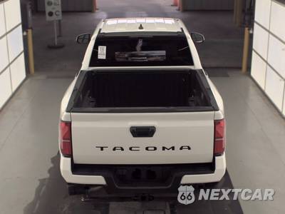 2025 Toyota Tacoma SR5 Crew Cab Medium Bed - zdjęcie 5 z 24 - miniatura