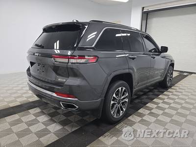 2023 Jeep Grand Cherokee Overland - zdjęcie 4 z 23 - miniatura