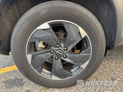 2025 Nissan Rogue SV - zdjęcie 18 z 30 - miniatura