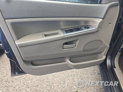 2006 Jeep Grand Cherokee Laredo - zdjęcie 9 z 40 - miniatura