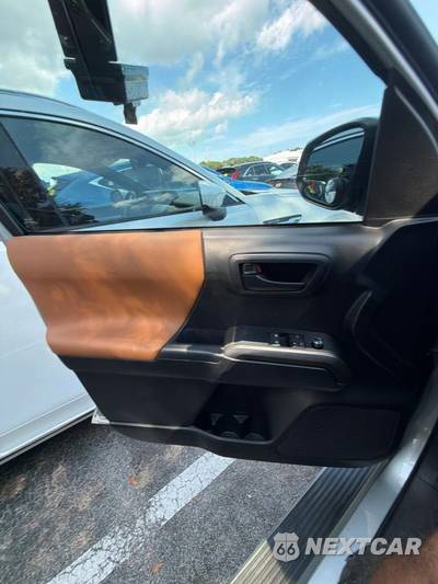 2018 Toyota Tacoma SR5 Extended Cab Long Bed w/Rear Doors - zdjęcie 14 z 48 - miniatura