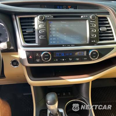 2018 Toyota Highlander XLE - zdjęcie 17 z 23 - miniatura