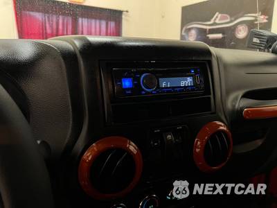 2011 Jeep Wrangler Sahara - zdjęcie 26 z 46 - miniatura