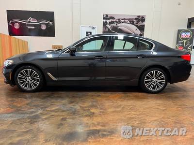 2019 BMW 5 Series Sedan 540i xDrive LUXURY LINE - zdjęcie 6 z 50 - miniatura