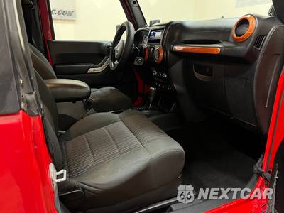 2011 Jeep Wrangler Sahara - zdjęcie 24 z 46 - miniatura