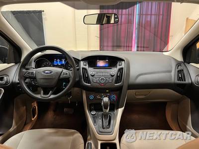 2017 Ford Focus SE Sedan - zdjęcie 14 z 41 - miniatura