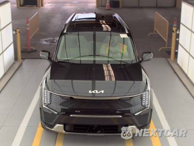 2026 Kia EV9 Land - zdjęcie 2 z 22 - miniatura