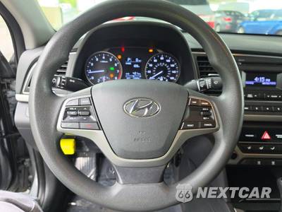 2018 Hyundai Elantra SE Sedan - zdjęcie 10 z 35 - miniatura