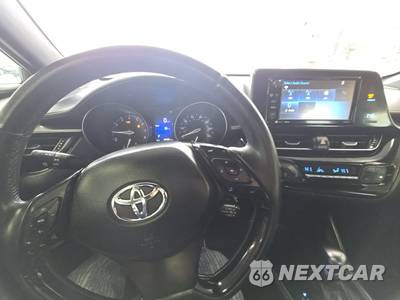 2018 Toyota C-HR XLE - zdjęcie 11 z 20 - miniatura