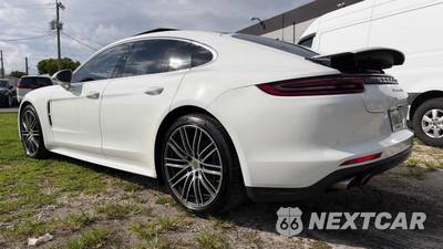 2017 Porsche Panamera 4S - zdjęcie 4 z 43 - miniatura