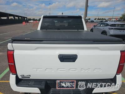 2025 Toyota Tacoma SR5 Crew Cab Medium Bed - zdjęcie 16 z 32 - miniatura