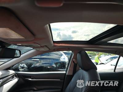 2021 Toyota Camry XSE - zdjęcie 17 z 19 - miniatura