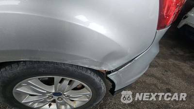 2012 Ford Focus SEL Hatchback - zdjęcie 34 z 42 - miniatura