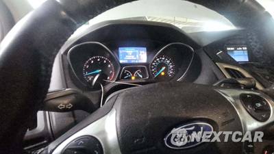 2012 Ford Focus SEL Hatchback - zdjęcie 29 z 42 - miniatura