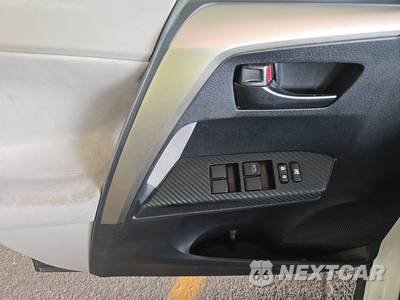 2013 Toyota RAV4 LE - zdjęcie 9 z 30 - miniatura