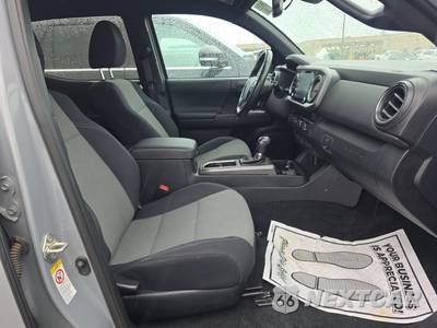 2020 Toyota Tacoma TRD Off-Road Crew Cab Long Bed - zdjęcie 8 z 18 - miniatura