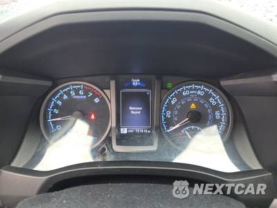 2020 Toyota Tacoma TRD Off-Road Crew Cab Long Bed - zdjęcie 12 z 18 - miniatura