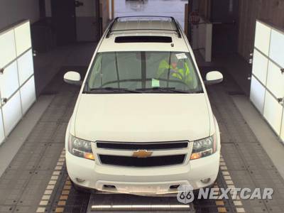 2014 Chevrolet Suburban LT 1LT - zdjęcie 2 z 19 - miniatura