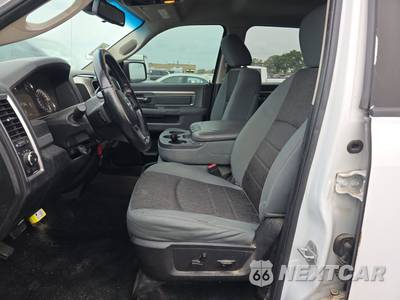 2013 Ram 1500 SLT Crew Cab Medium Bed - zdjęcie 7 z 18 - miniatura