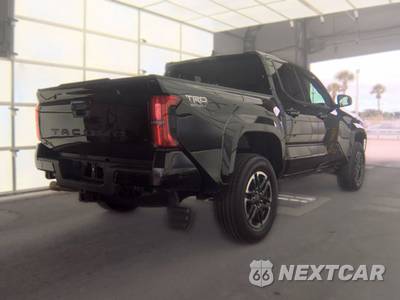 2025 Toyota Tacoma TRD Sport Crew Cab Medium Bed - zdjęcie 4 z 31 - miniatura