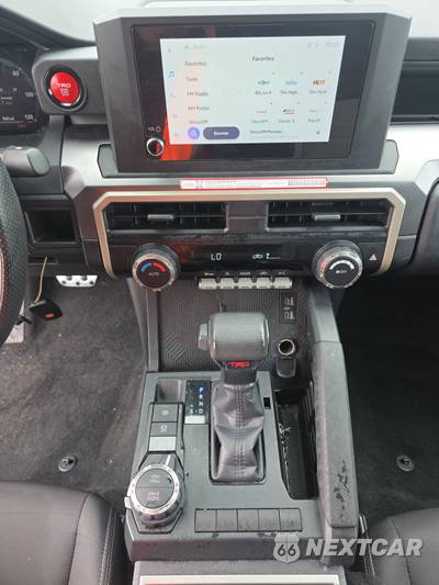 2025 Toyota Tacoma TRD Sport Crew Cab Medium Bed - zdjęcie 11 z 31 - miniatura