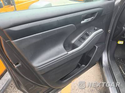 2022 Toyota Highlander XSE - zdjęcie 9 z 22 - miniatura