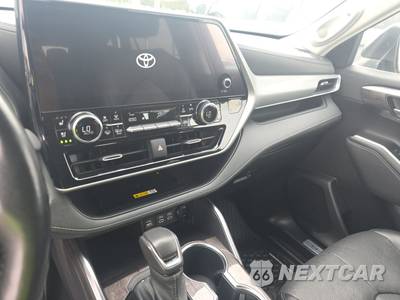 2023 Toyota Highlander Platinum - zdjęcie 11 z 25 - miniatura