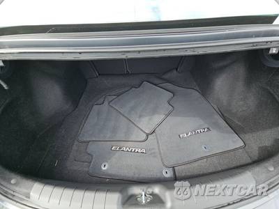 2020 Hyundai Elantra SE Sedan - zdjęcie 16 z 28 - miniatura