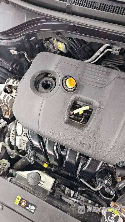 2020 Hyundai Elantra SE Sedan - zdjęcie 17 z 28 - miniatura