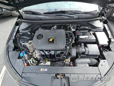 2020 Hyundai Elantra SE Sedan - zdjęcie 15 z 28 - miniatura