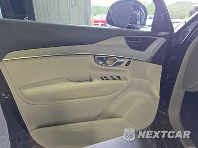 2024 Volvo XC90 B5 Core Bright Theme 7-Passenger - zdjęcie 9 z 26 - miniatura