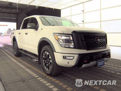 2021 Nissan TITAN PRO-4X Crew Cab Extra Short Bed - zdjęcie 4 z 30 - miniatura