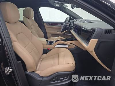 2026 Porsche Cayenne GTS Coupe - zdjęcie 8 z 23 - miniatura