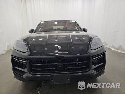 2025 Porsche Cayenne Turbo E-Hybrid Coupe - zdjęcie 2 z 24 - miniatura