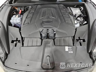 2025 Porsche Cayenne Turbo E-Hybrid Coupe - zdjęcie 15 z 24 - miniatura