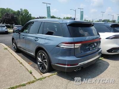 2025 Lincoln Aviator Reserve - zdjęcie 3 z 14 - miniatura