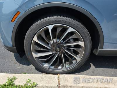 2025 Lincoln Aviator Reserve - zdjęcie 8 z 14 - miniatura