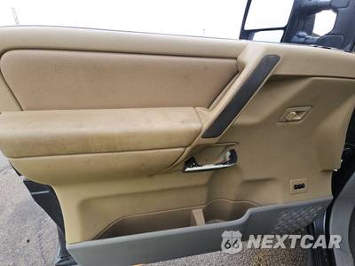 2004 Nissan TITAN LE Crew Cab Short Bed - zdjęcie 9 z 18 - miniatura