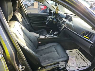 2013 BMW 3 Series Sedan 328i xDrive LUXURY LINE - zdjęcie 8 z 34 - miniatura