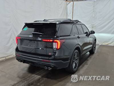 2026 Ford Explorer ST - zdjęcie 3 z 12 - miniatura