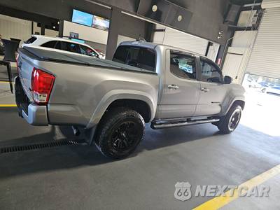2020 Toyota Tacoma TRD Sport Crew Cab Medium Bed - zdjęcie 4 z 19 - miniatura