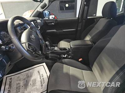 2020 Toyota Tacoma TRD Sport Crew Cab Medium Bed - zdjęcie 7 z 19 - miniatura