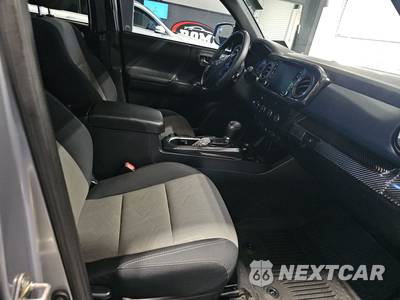2020 Toyota Tacoma TRD Sport Crew Cab Medium Bed - zdjęcie 8 z 19 - miniatura
