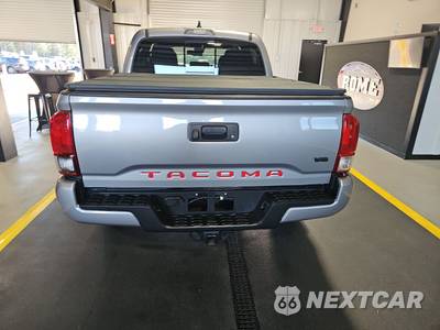 2020 Toyota Tacoma TRD Sport Crew Cab Medium Bed - zdjęcie 5 z 19 - miniatura