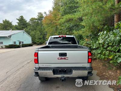 2017 GMC Sierra 2500HD SLT Crew Cab Medium Bed - zdjęcie 8 z 37 - miniatura